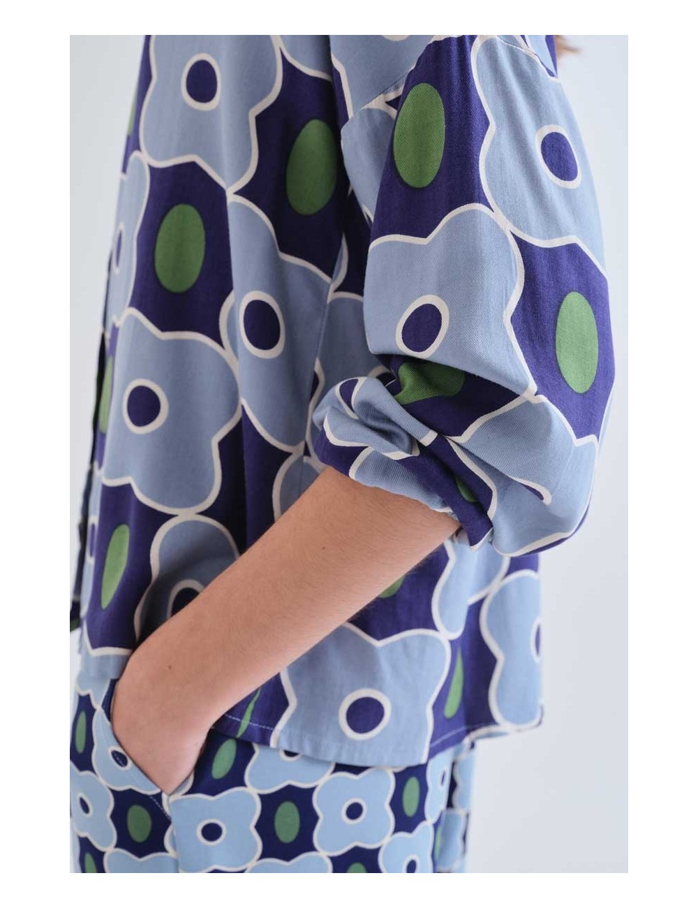 CAMISA CON ESTAMPADO INVERNNESS