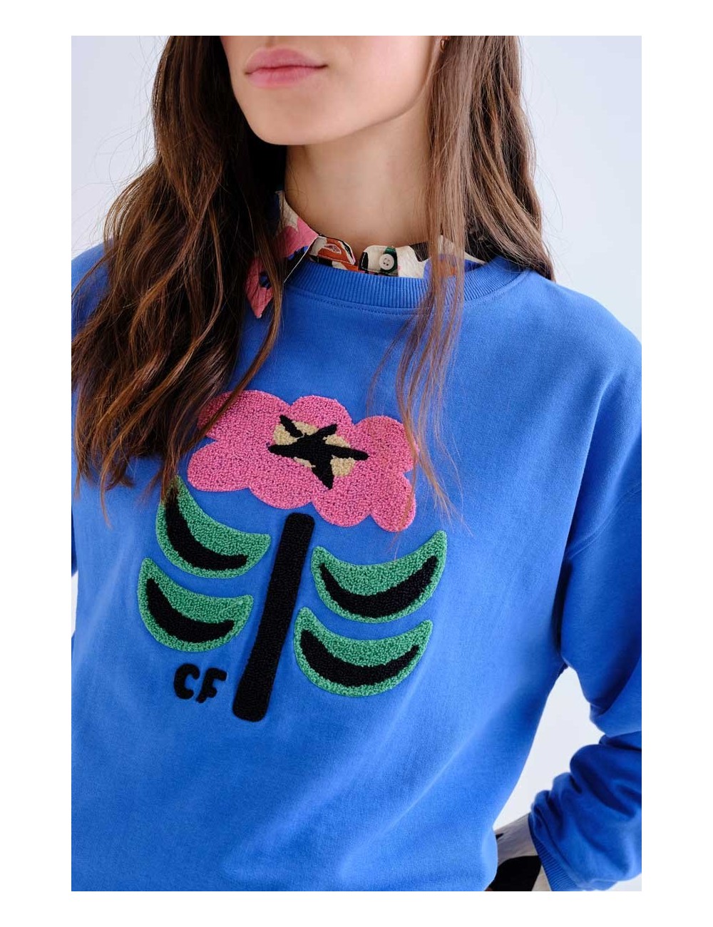 SUDADERA 100% ALGODÓN CON PARCHE FRORAL NEO GARDEN