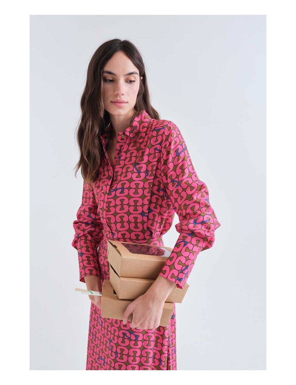 CAMISA CON ESTAMPADO ARQUITEC