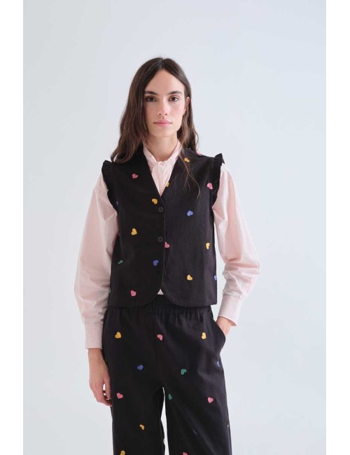 CHALECO 100% ALGODÓN NEGRO CON BORDADOS DE CORAZONES MULTICOLORES