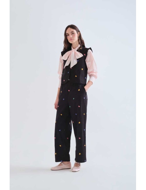 CHALECO 100% ALGODÓN NEGRO CON BORDADOS DE CORAZONES MULTICOLORES