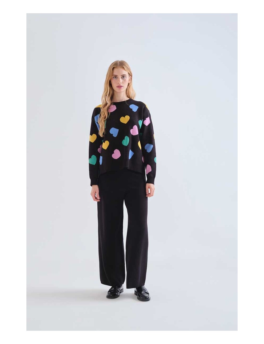 JERSEY CON ESTAMPADO CORAZONES MULTICOLORES