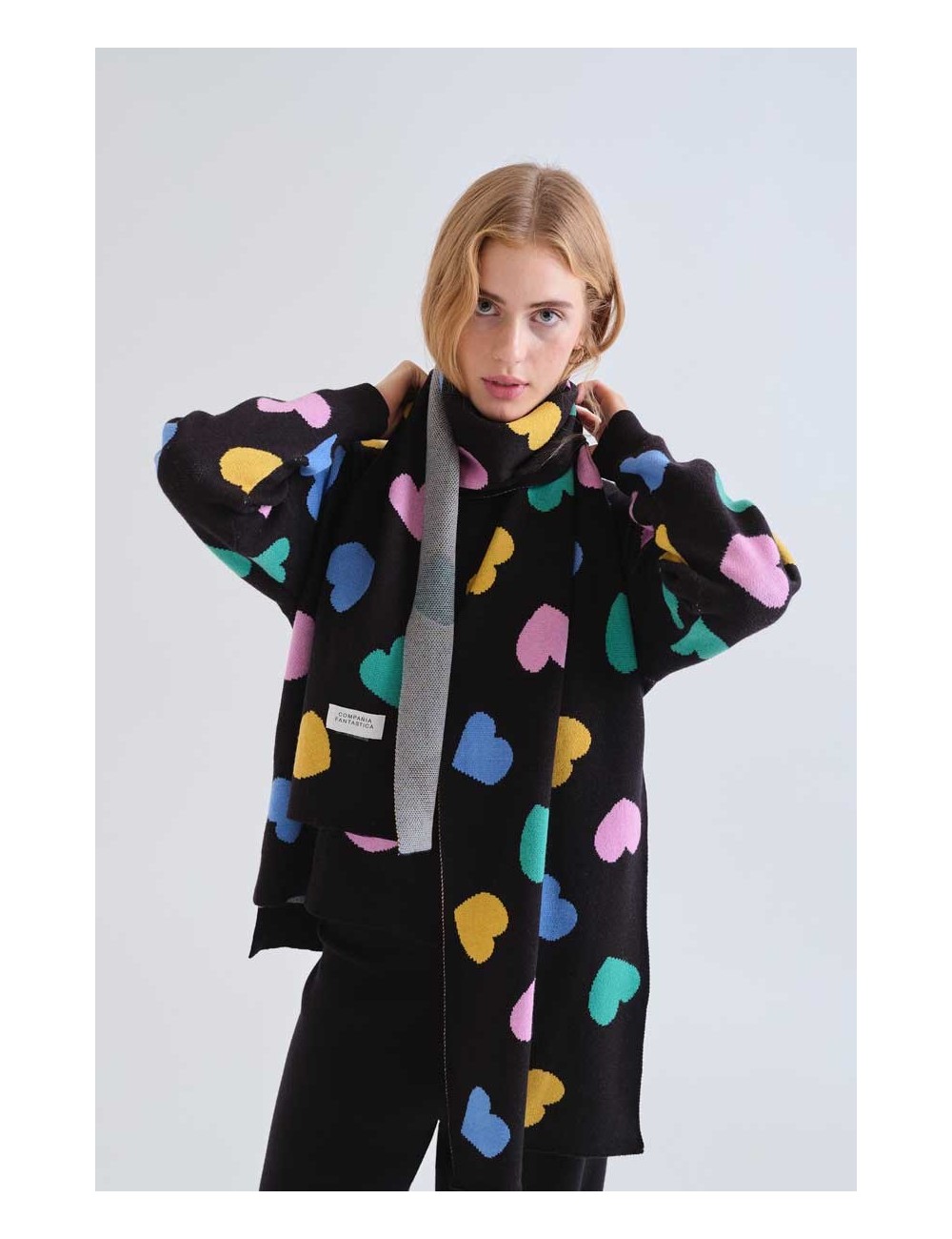 JERSEY CON ESTAMPADO CORAZONES MULTICOLORES