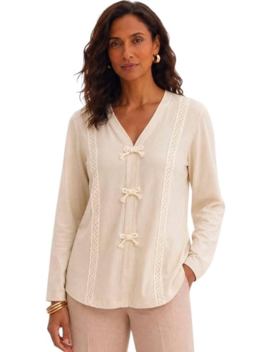 BLUSA MANGAA LLAARGA DETALLES ENCAJE Y LAZOS FRONTALES BEIGE