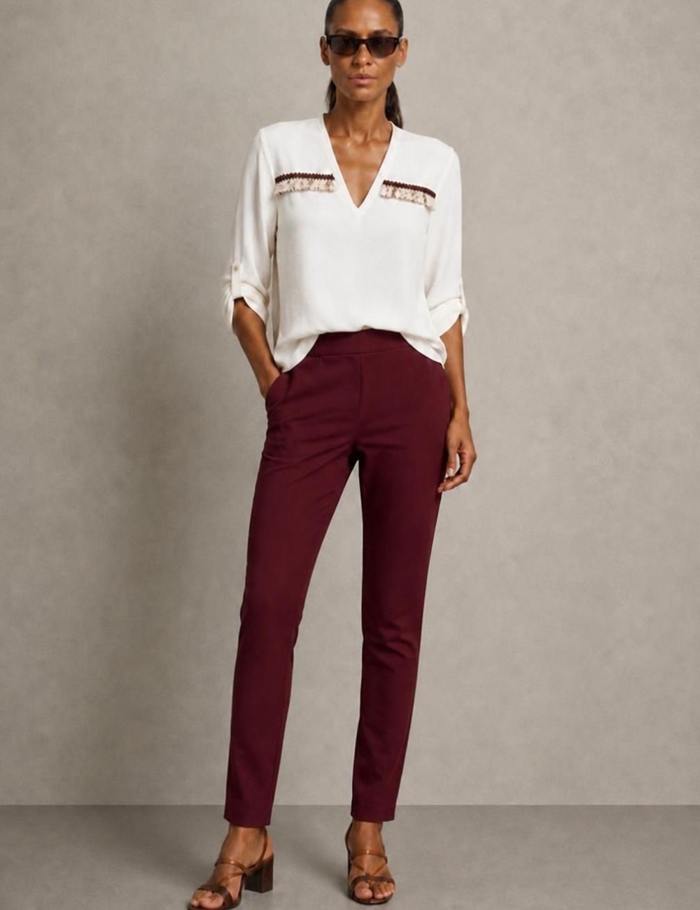 PANTALÓN SLIM FIT TIRO MEDIO BURDEOS