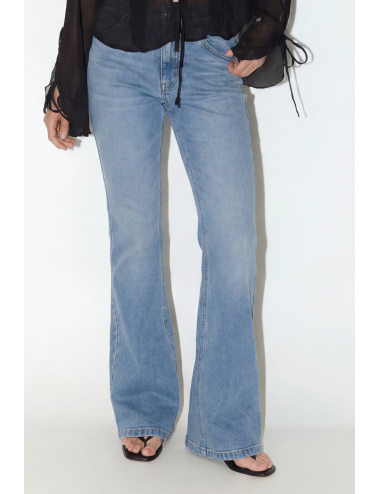 JEANS FLARE HIGH RISE AZUL CLARO