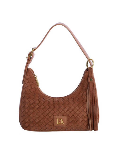BOLSO HOMBRO TRENZADO MEDIA LUNA CON BORLA LATERAL CAMEL