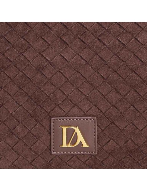 BOLSO HOMBRO TRENZADO CON BORLA LATERAL MARRÓN