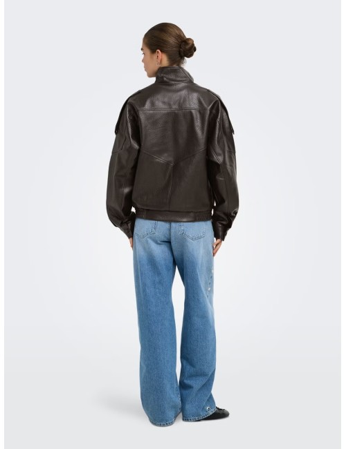 BOMBER OVERSIZE CUELLO CHIMENEA MARRÓN