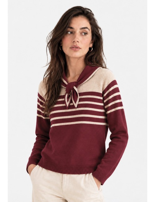 JERSEY CON BUFANDA BURDEOS