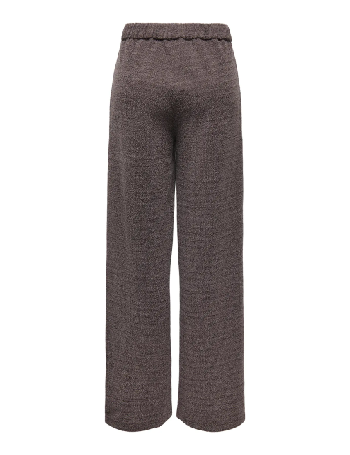 PANTALON CORTE REGULAR MARRÓN