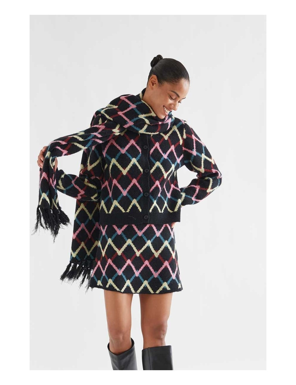 FALDA CORTA CON ESTAMPADO SKEIN