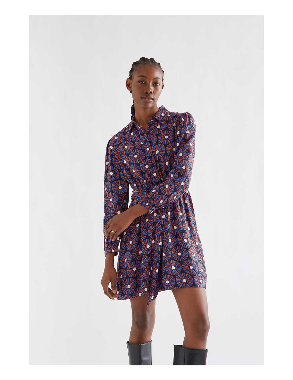 VESTIDO CORTO CON ESTAMPADO CHOCOLATE FLOWER