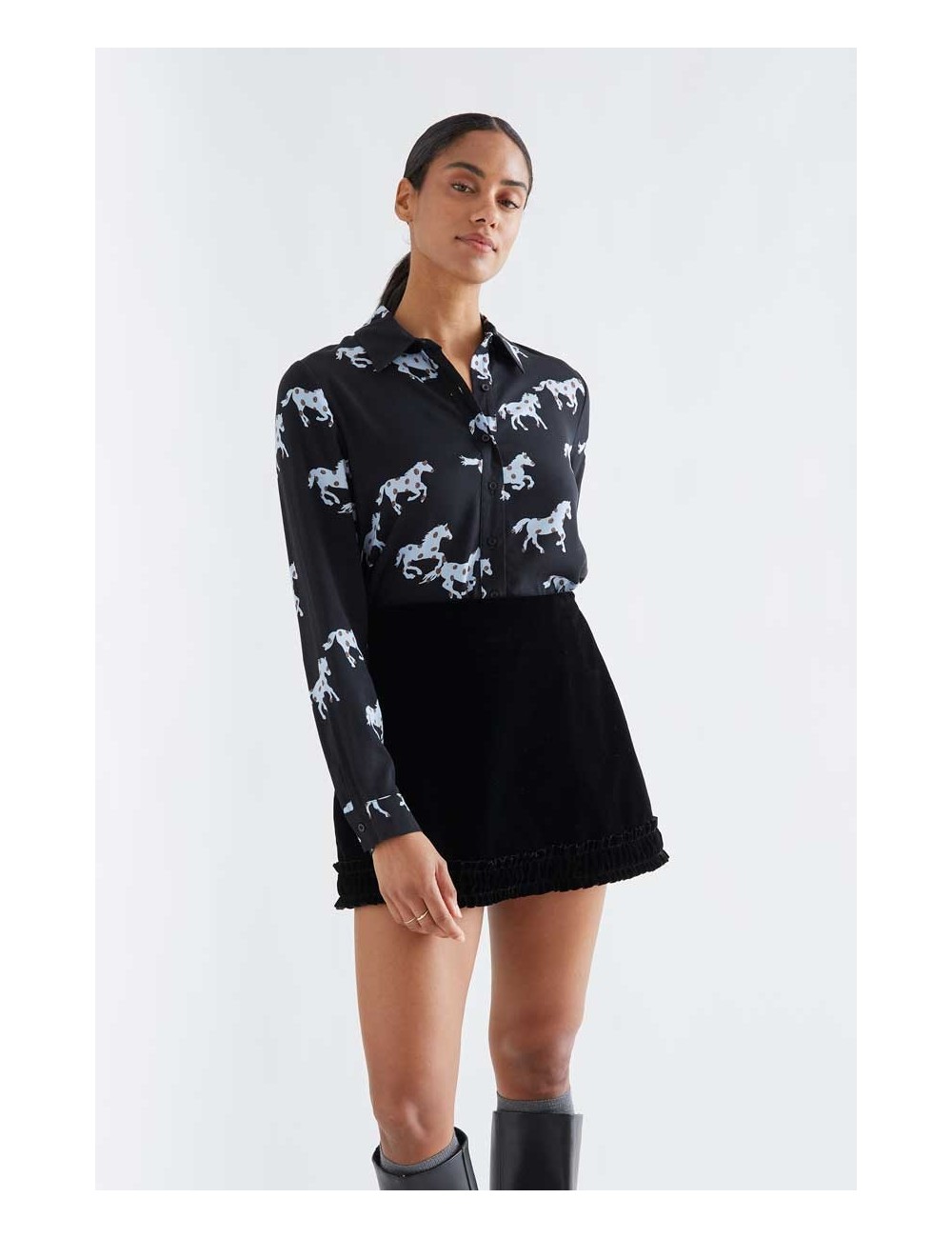 CAMISA CON ESTAMPADO HORSE
