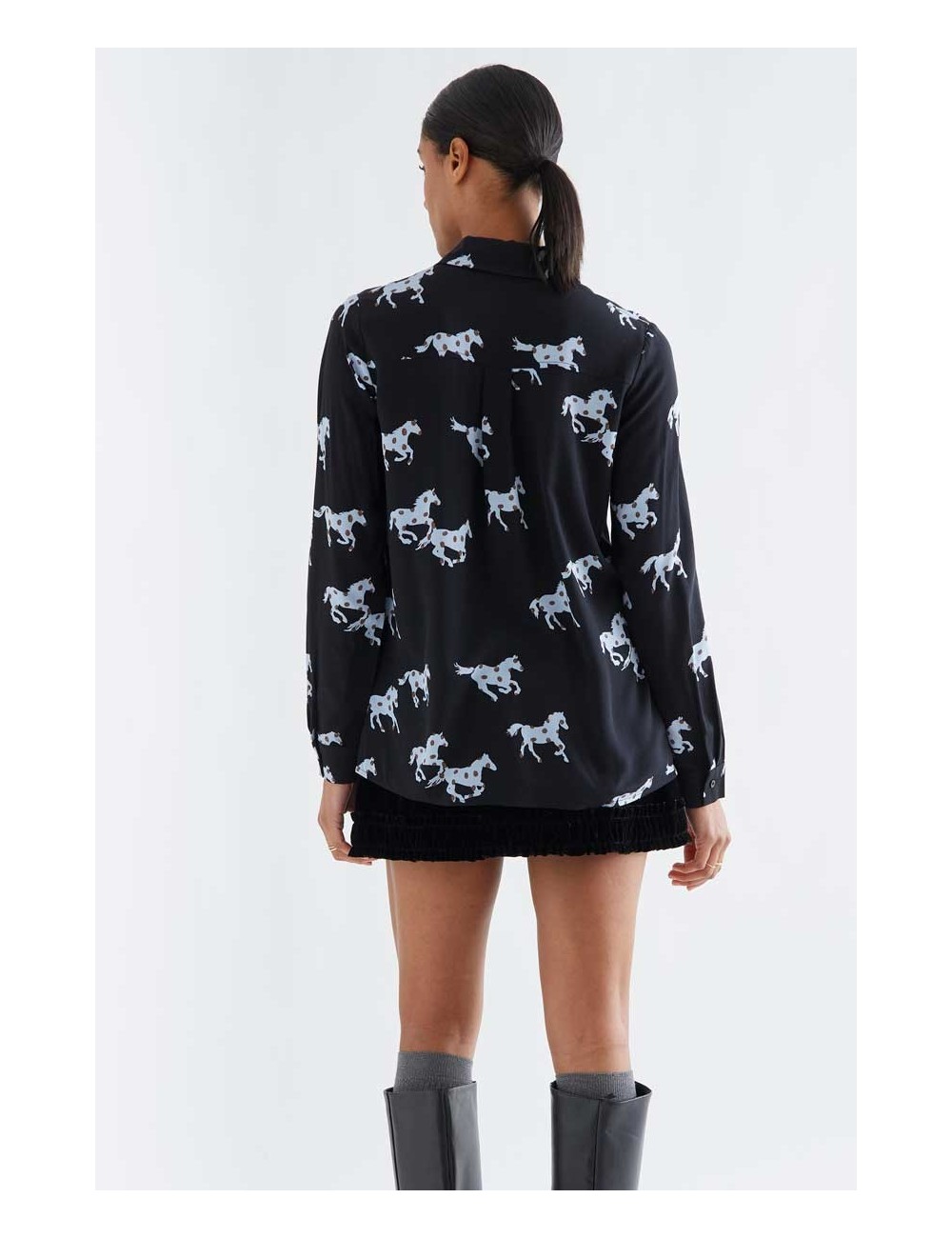 CAMISA CON ESTAMPADO HORSE