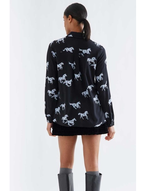 CAMISA CON ESTAMPADO HORSE