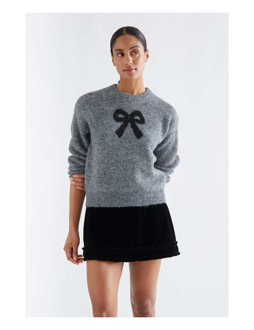 JERSEY GRIS CON ESTAMPADO LAZO