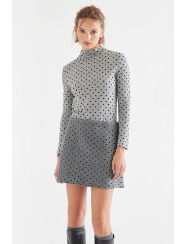 CAMISETA BÁSICAS GRIS JASPEADO CON MINI LUNARES NEGROS